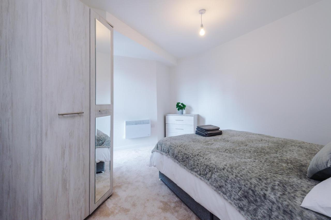 ✰Onpoint - Modern 2 Bed Apartment Close To Centre✰ ลีดส์ ภายนอก รูปภาพ