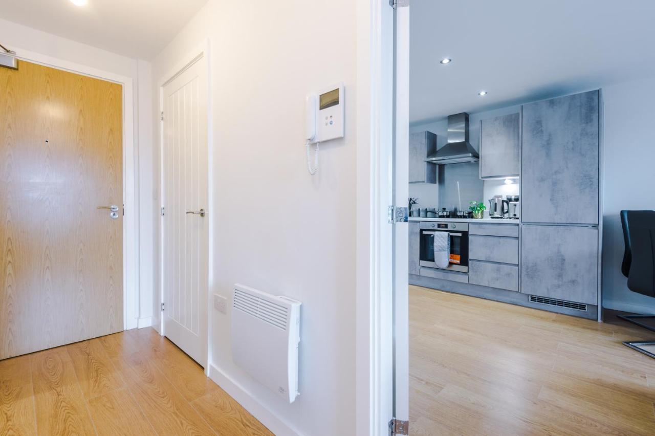 ✰Onpoint - Modern 2 Bed Apartment Close To Centre✰ ลีดส์ ภายนอก รูปภาพ